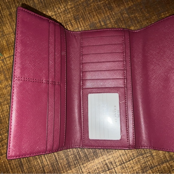 COACH PEYTON COATED CANVAS SAFFIANO TOTE WITH MATCHING WALLET AND CHECKBOOK - Picture 2 of 4